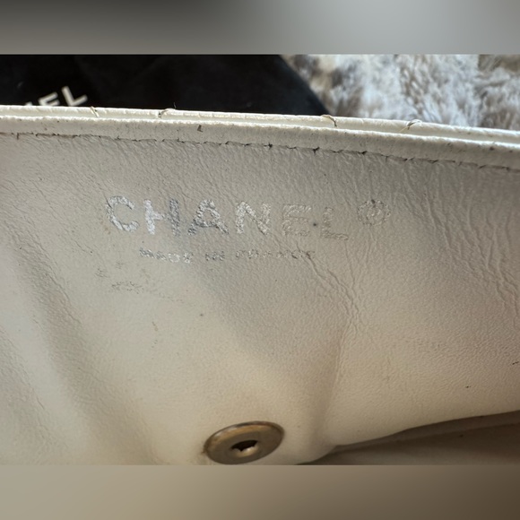 Chanel White ❄️ Caviar Leather East West Shoulder Bag - Picture 14 of 16